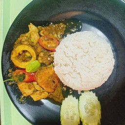 ข้าวเครืองแกงทะเล