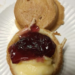 โอปันยากิไส้บลูเบอรี่ครีม奶油藍苺