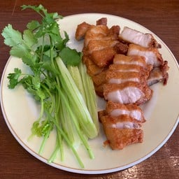 หมูสามชั้นทอดน้ำปลา