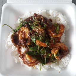 ข้าวผัดพริกแกงกุ้ง
