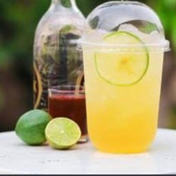 ก๋วยจั๊บเจ๊หมู