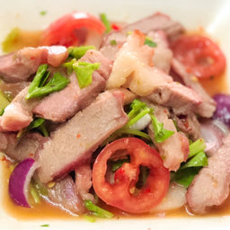 ยำเนื้อย่าง