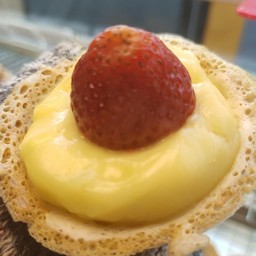 โอปันยากิไส้สตรอเบอรี่+ครีม草苺奶油