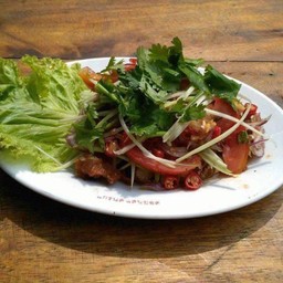 ยำไก่ทอด