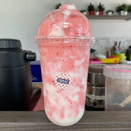 สตอเบอร์รี่โยเกิต