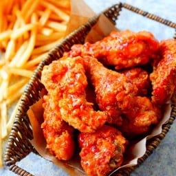 คุณรัตไก่ทอดซอสเกาหลี(KhunRatt Fried Chicken Korean Sauce)