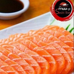 แซลมอนซาซิมิ ครึ่งโล