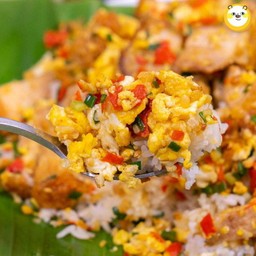 ข้าวไข่คั่วพริกเกลือ