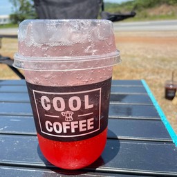 สตอเบอรี่โซดา