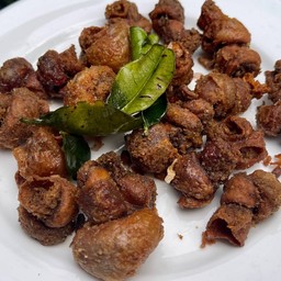 ไส้อ่อนหมูทอดกระเทียม