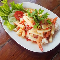 ยำกุ้งสดยอดมะพร้าว