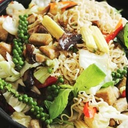 ผัดมาม่าขี้เมาเจ