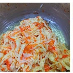 กะหรี่ปั๊บไส้ปูอัดไข่กุ้ง