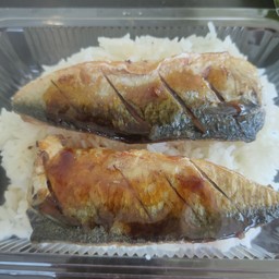 ข้าวหน้าปลาซาบะ