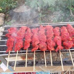 แม่น้องภูมิ ตามสั่ง ข้าวเหนียวไก่ย่าง