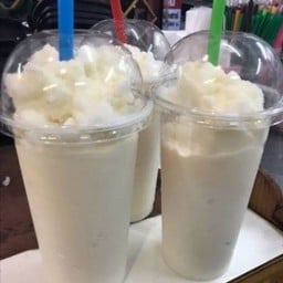 ไวท์มอลล์นมสดปั่น