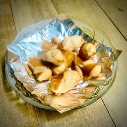 ไส้กรอกไก่หนังกรอบทอด 8 ชิ้น