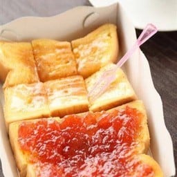 ปังปิ้งหน้าเนยนม+หน้าแยมสตอเบอรี่