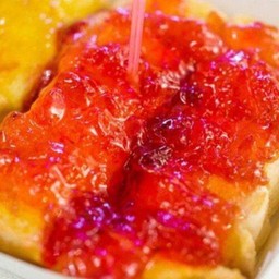 ขนมปังปิ้งแยมสตอเบอรี่