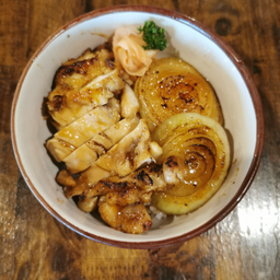 ข้าวหน้าสเต็กไก่