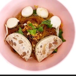 ลูกชิ้นหมู + หมูยอ แห้ง