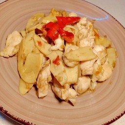 ผัดหน่อไม้ (กับข้าว)