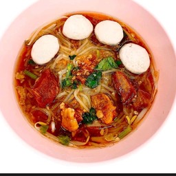 ลูกชิ้นหมู + หมูตุ๋น น้ำข้น  (ช + ต)