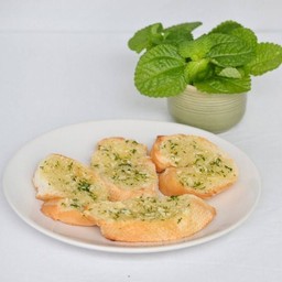 ขนมปังกระเทียม แสนอร่อย