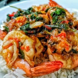 ครัวบารมีแม่ อาหารตามสั่ง