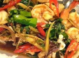 ผัดขี้เมาทะเล กับข้าว
