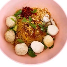 ลูกชิ้นผสม ผสม แห้ง แห้ง ยำ ยำ (ช+อ)