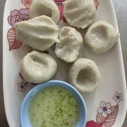 ลวกจิ้มลูกชิ้นปลาแก้มบุ๋ม