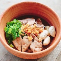 ก๋วยเตี๋ยวเรือหม้อดิน หมู, เนื้อ, น้ำตก (ราม2..ทุ่งเศรษฐีแยก3) 127
