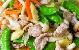 ผัดผักรวมหมูนุ่ม กับข้าว