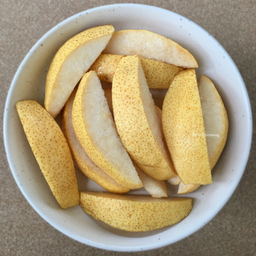 สาลี่สีทองหั่นชิ้น 1กล่อง