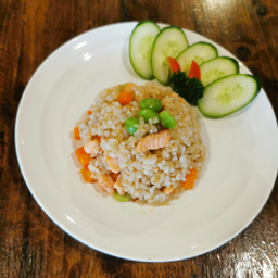 ข้าวผัดปลาแซลมอน