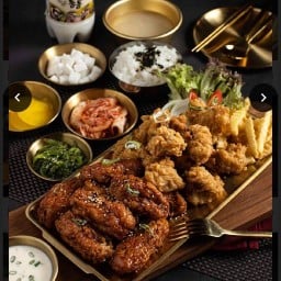 บ้านแกง Baan Gang พหลโยธิน