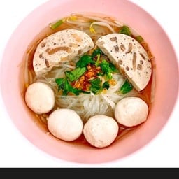 ลูกชิ้นหมู + หมูยอ น้ำใส