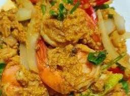 กุ้งผัดผงกะหรี่