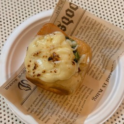 ขนมปังผักโขมชีส