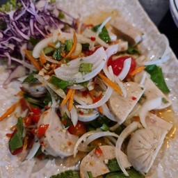 ยำหมูยอ