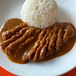 ข้าวมัสมั่นไก่ทอด