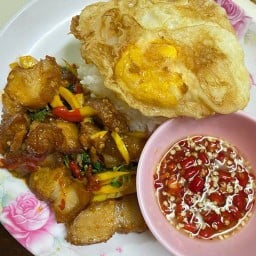 ครัวบ้านหมูกรอบ