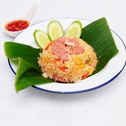 ข้าวผัดแหนม