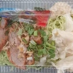 ฮัจยะห์นิตยา เนื้อทอดแดดเดียวและกับข้าว