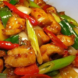 อิ่มจัง สุกี้รสเด็ด & ก๋วยเตี๋ยวเย็นตาโฟต้มยำ