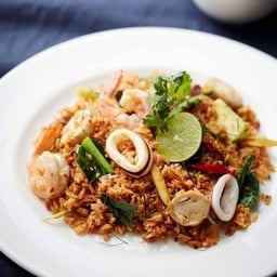 ข้าวผัดต้มยำทะเล