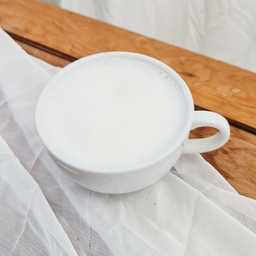 Hot Milky Hazelnut นมสดเฮเซลนัทร้อน