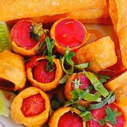 เกี๊ยวห่อไส้กรอก