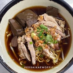 เกาเหลาเนื้อเป็ดพะโล้+ เครื่องใน